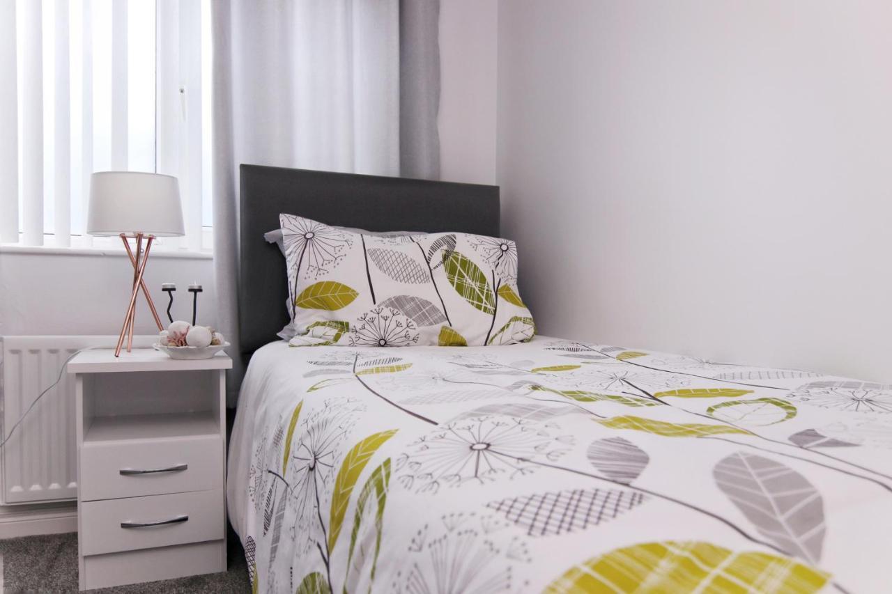 Bayview Apartments Ballygally  Екстер'єр фото