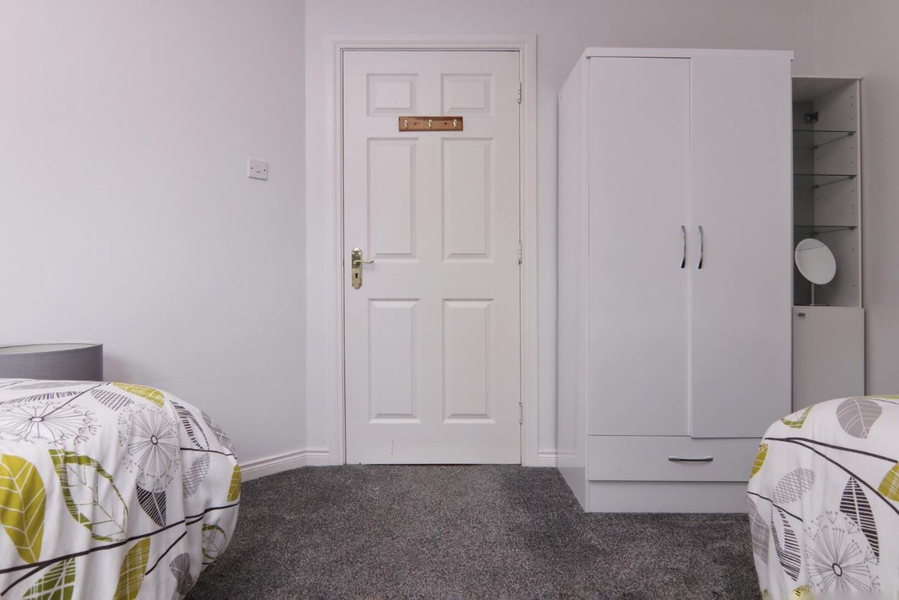 Bayview Apartments Ballygally  Екстер'єр фото