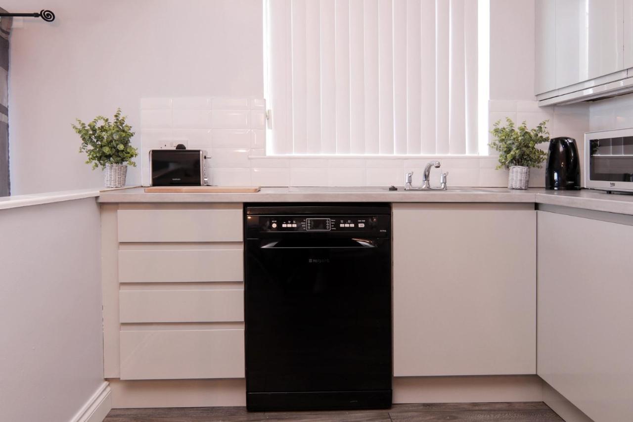 Bayview Apartments Ballygally  Екстер'єр фото