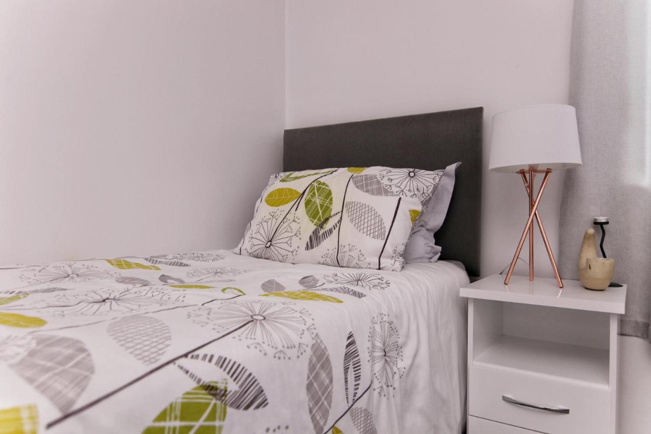 Bayview Apartments Ballygally  Екстер'єр фото